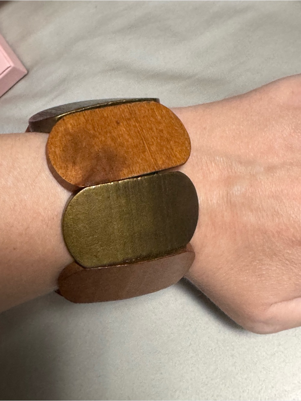 Wood Stretch Bracelet - Brown/Gold